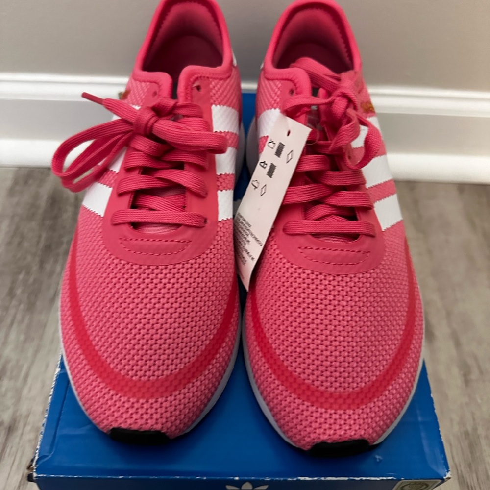 Women Sneakers